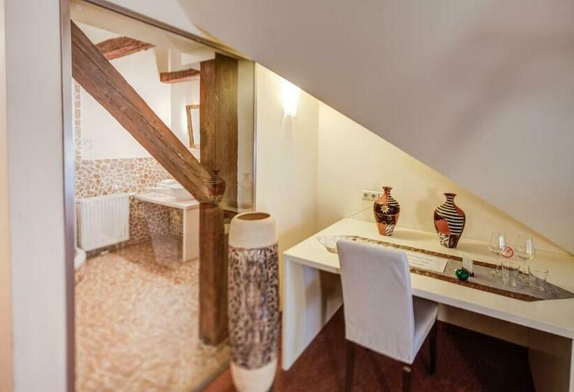 سوئیت پریمیوم, Kiwano Graz