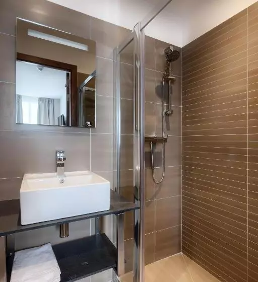 Chambre Deluxe, Le Trente