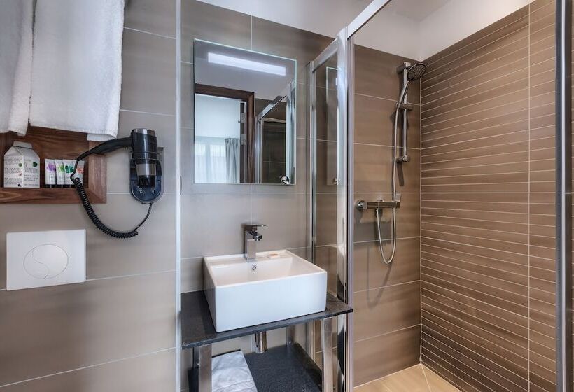Chambre Standard, Le Trente