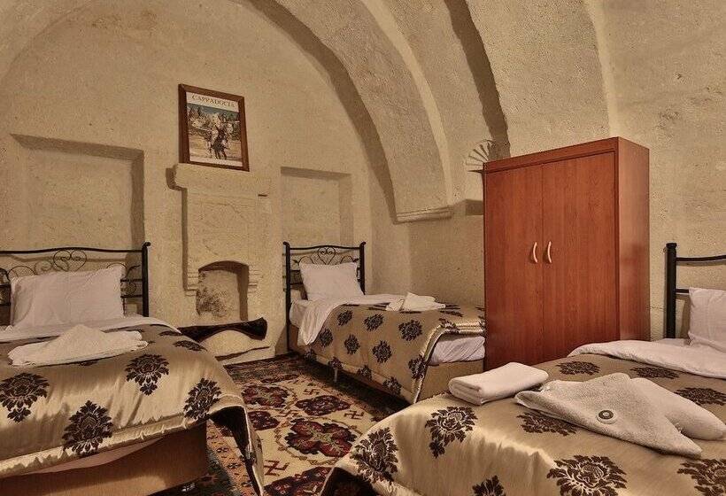 اتاق استاندارد سه نفره, Melek Cave