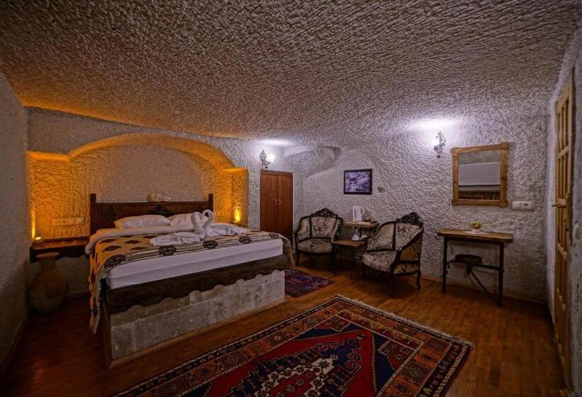스탠다드 룸, Melek Cave