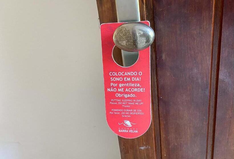 四人标准间, Pousada Barra Velha