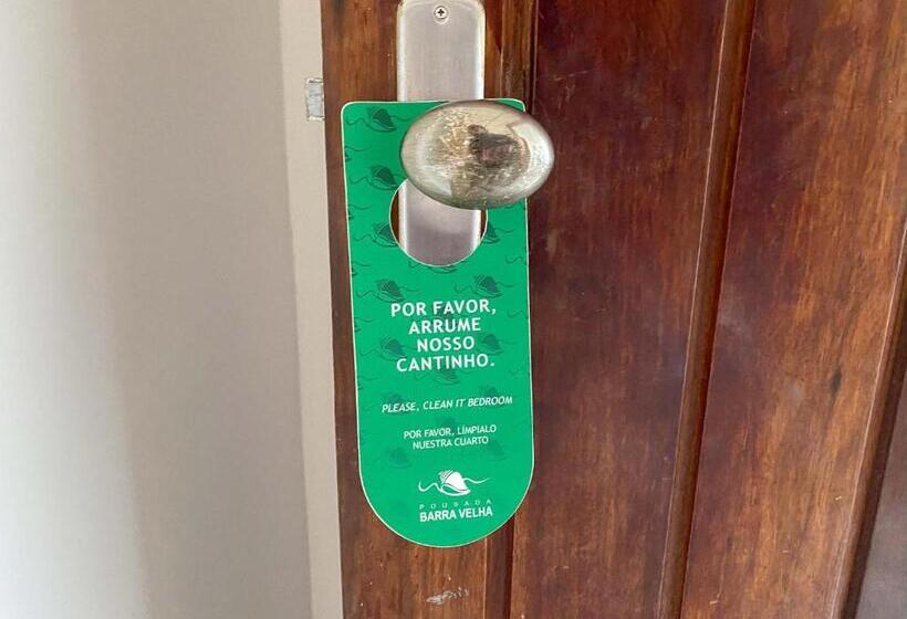 四人标准间, Pousada Barra Velha