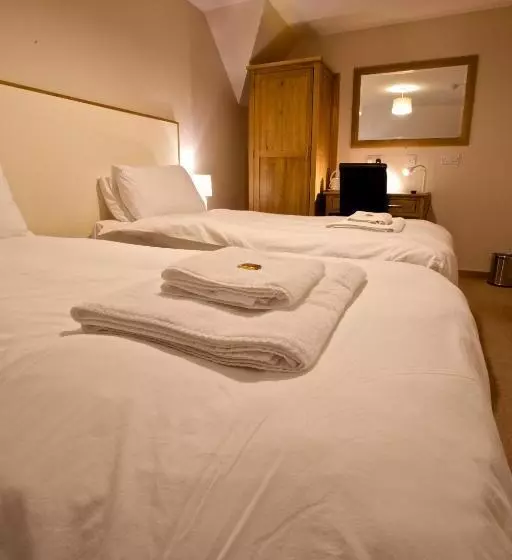 Deluxe Suite King Bed, The Shore