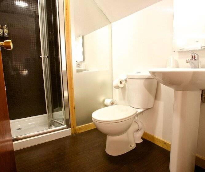 스탠다드 룸, The Shore