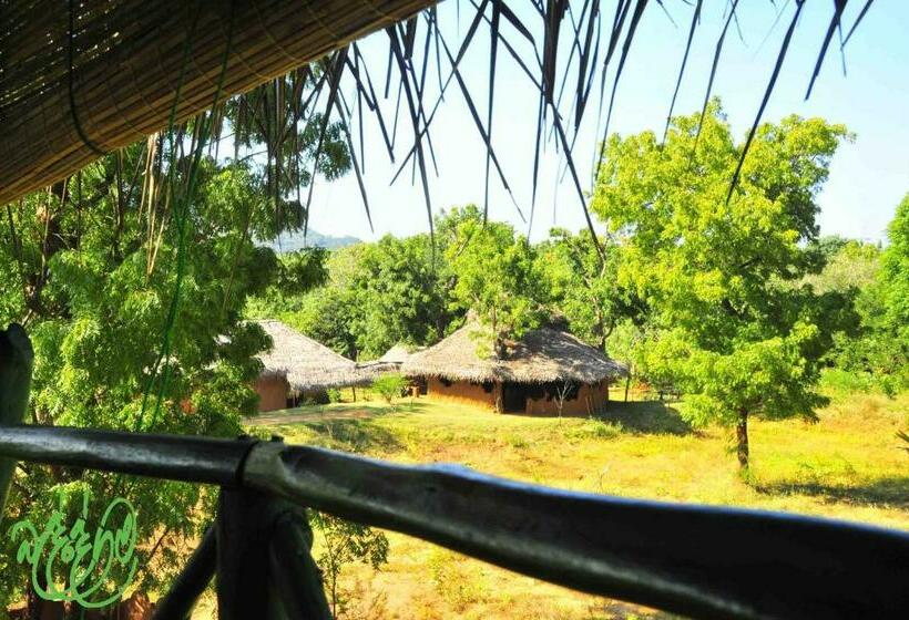 Дом 1 Спальня, Yala Beddegama Eco
