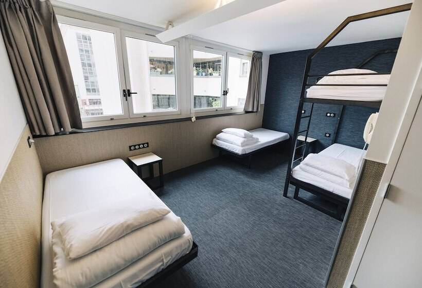 اتاق استاندارد سه نفره, Fiap Paris