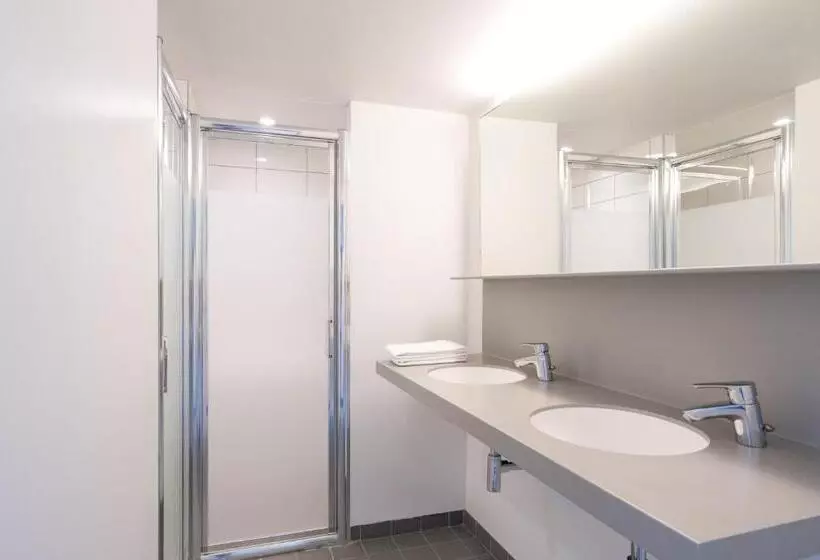تختخواب در اتاق مشترک, Fiap Paris