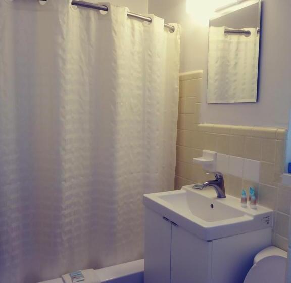 إستوديو قياسى سرير كينج, Cove Motel Oceanfront