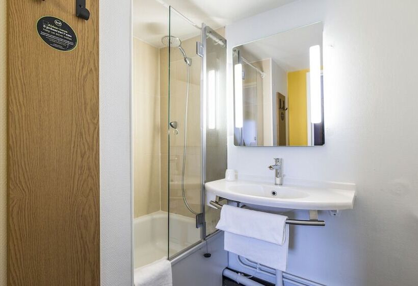 スタンダード４人部屋, B&b Hotel Perpignan Sud Porte D Espagne