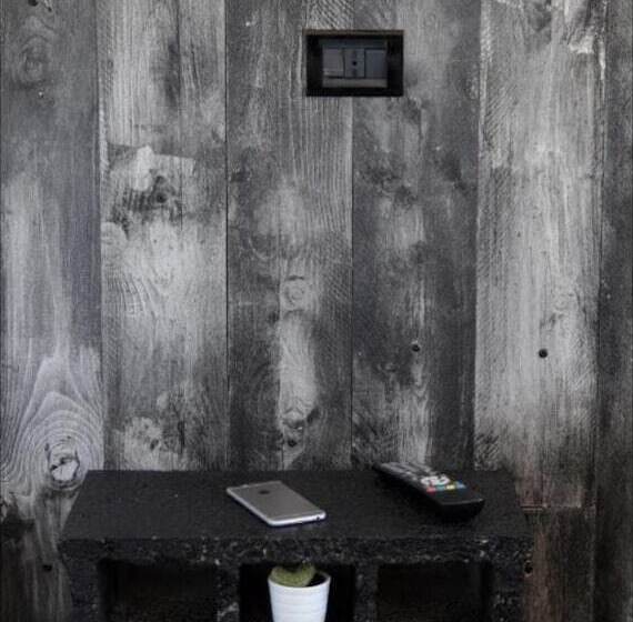 חדר סטנדרט נוף לים, Black Market