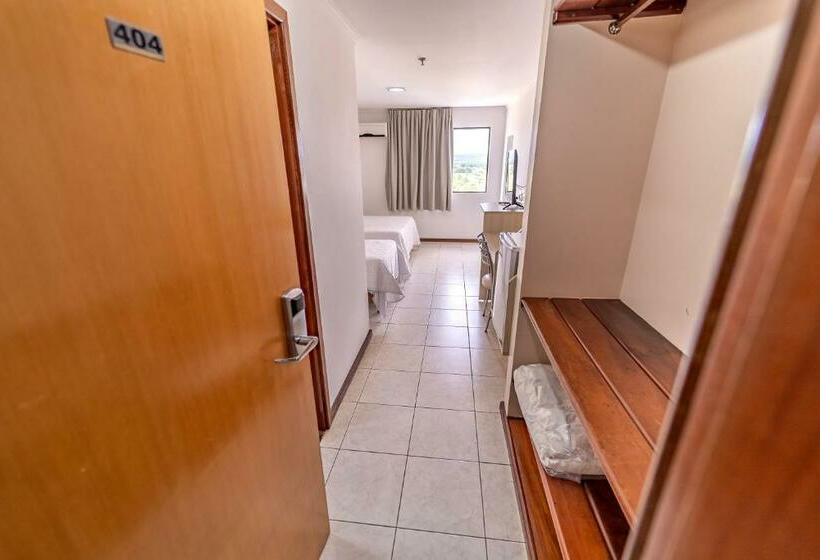 スタンダードトリプルルーム, Rios