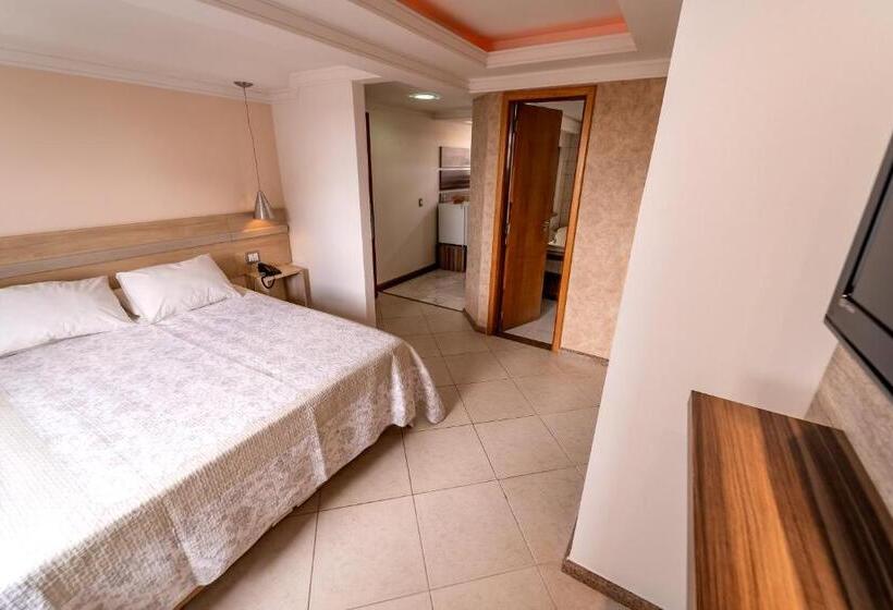 スタンダードトリプルルーム, Rios