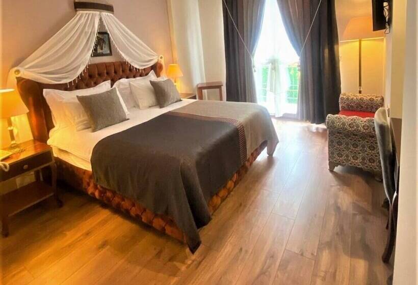 Номер Стандарт, Saint John