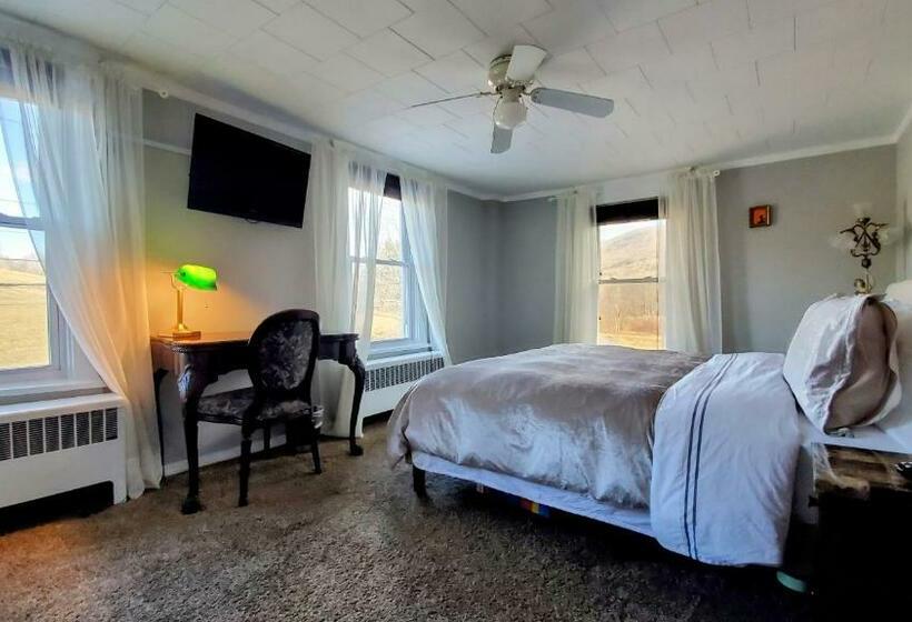 חדר סטנדרט עם מיטת קינג, Mountain Treasure Bed And Breakfast