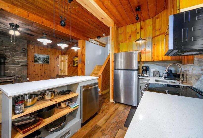 בית, 2 חדרי שינה, Mountain Treasure Bed And Breakfast