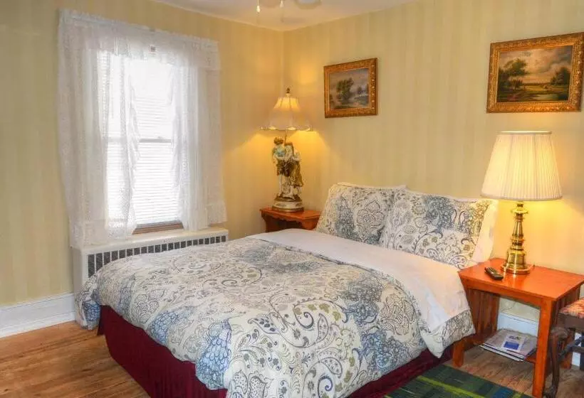 ベーシックルーム, Mountain Treasure Bed And Breakfast