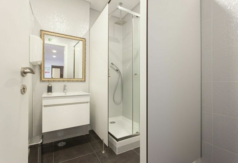 Quarto Familiar Casa de Banho Partilhada, Be Lisbon Hostel Estefânia