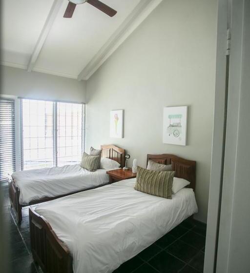 Семейный Номер, La Roca Guest House