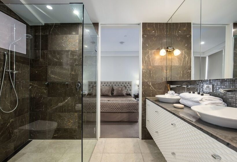 3-Bedroom Deluxe Apartment, Sea Pearl A1 Beach Resort