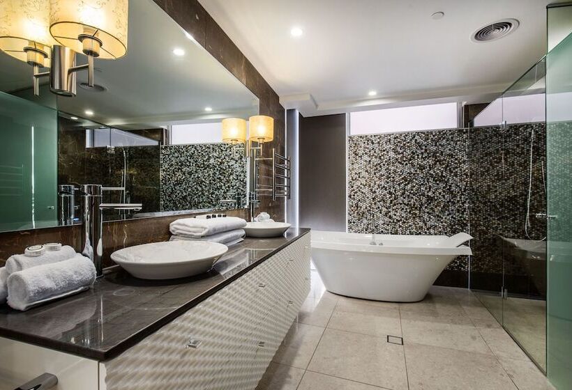 3-Bedroom Deluxe Apartment, Sea Pearl A1 Beach Resort