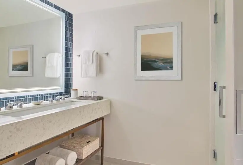 اتاق استاندارد در طبقه همکف, Buoy Haus Beach Resort St. Thomas, Autograph Collection