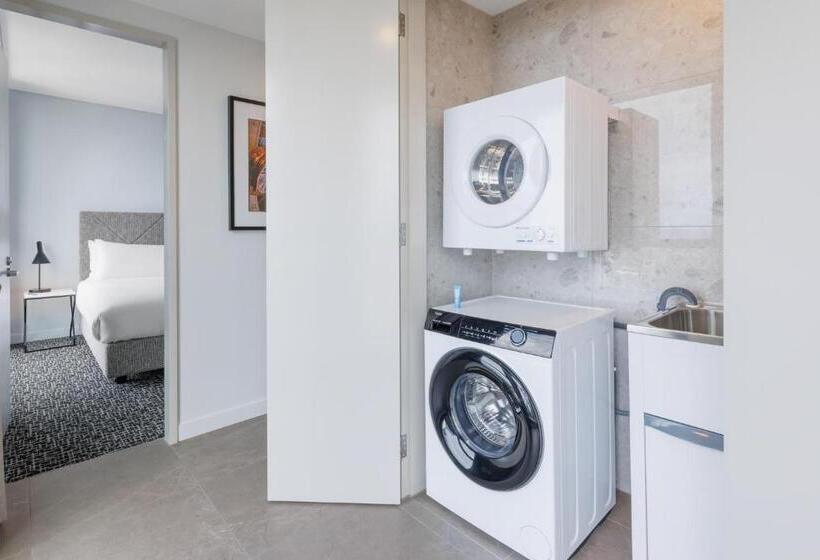 סוויטה, Meriton Suites Melbourne