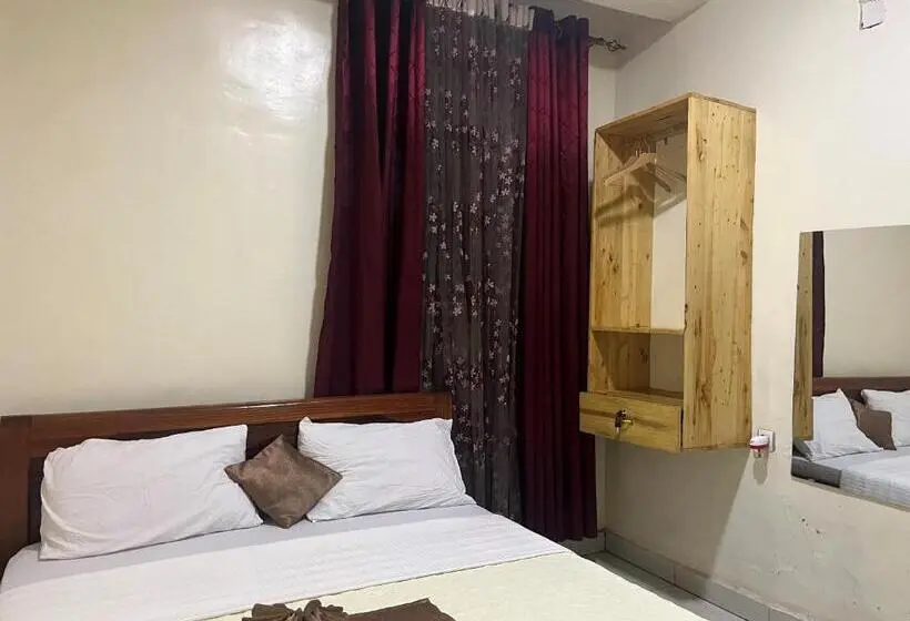اتاق لوکس با تخت بزرگ, Skylight Motel Kigali Rwanda