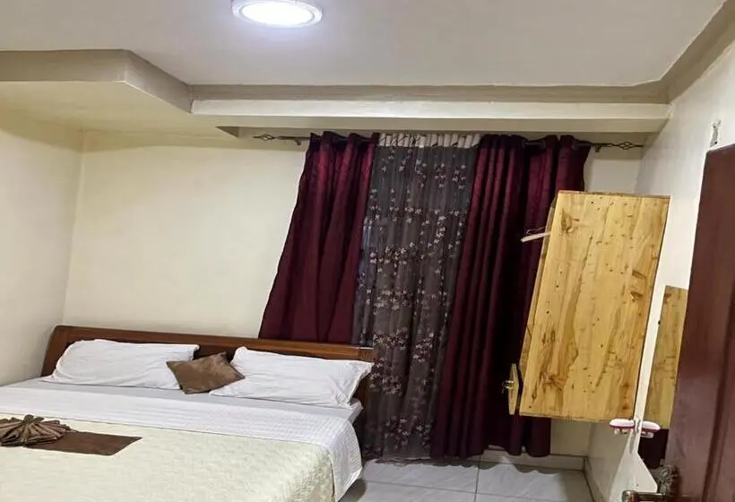 اتاق لوکس با تخت بزرگ, Skylight Motel Kigali Rwanda
