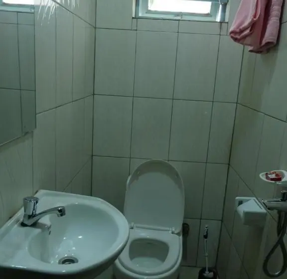 اتاق استاندارد یک نفره, Skylight Motel Kigali Rwanda
