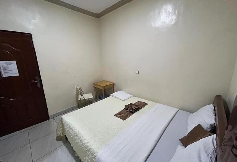 اتاق لوکس با تخت بزرگ, Skylight Motel Kigali Rwanda