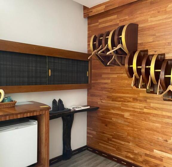 חדר משפחתי צדדי נוף לים, Ac 2 Resort