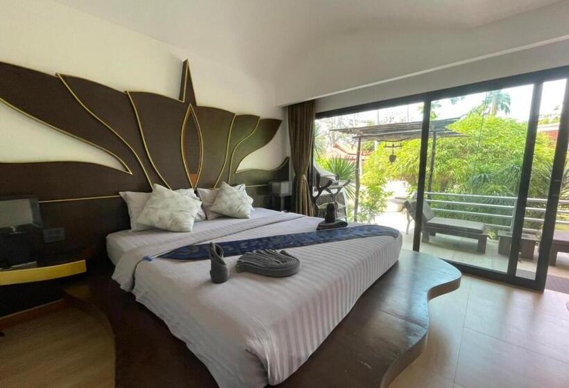 סטודיו דלוקס, Ac 2 Resort