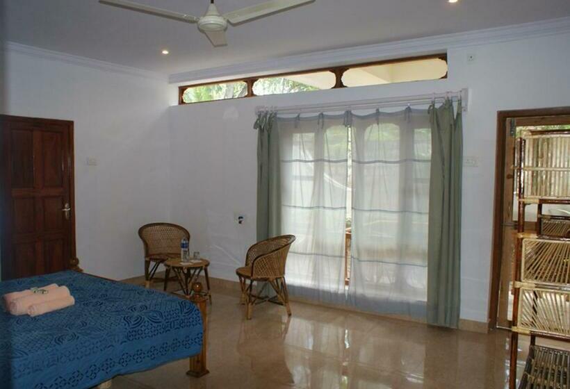 디럭스 룸, Ashiyana Cliff And Beach Resort