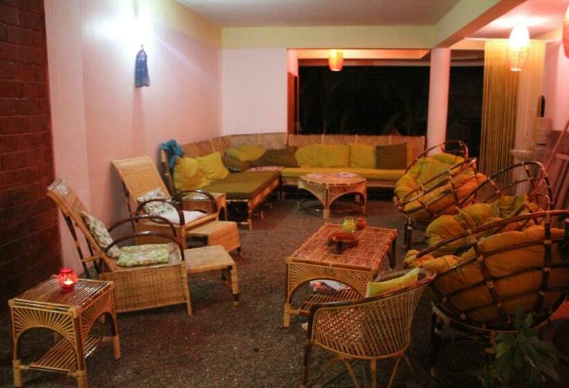 디럭스 룸, Ashiyana Cliff And Beach Resort