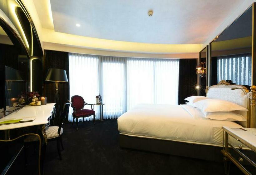 اتاق لوکس با تخت بزرگ, Doubletree By Hilton Hotel Izmir Airport