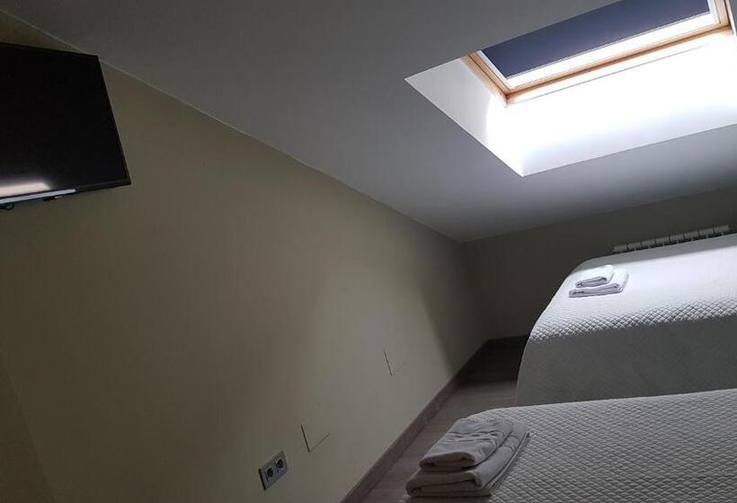 اتاق لوکس, El Balcón