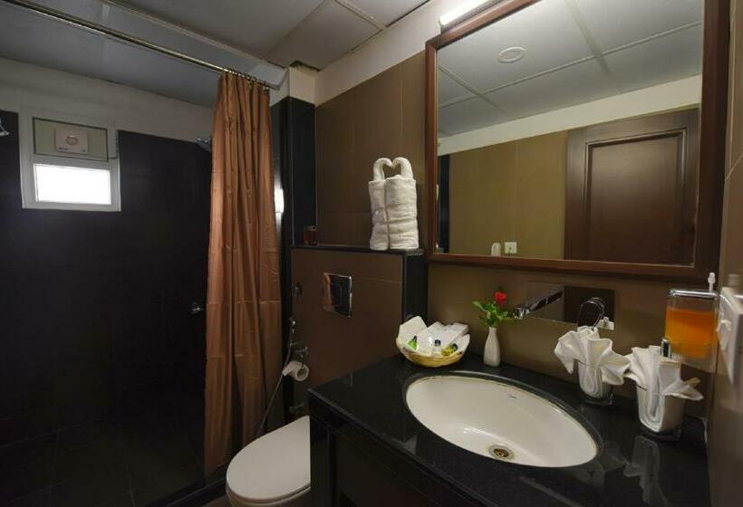 高级客房, Gandharva  A Green