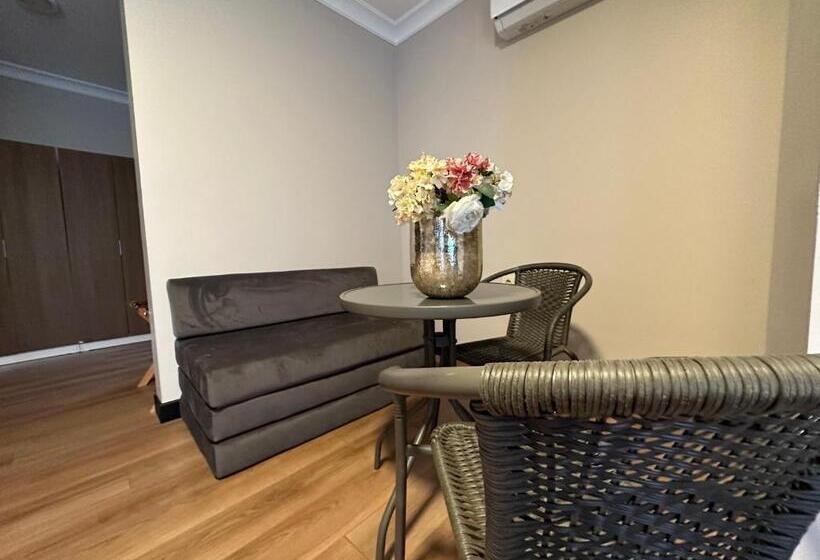 패밀리 스위트, Niconya Port Suite &