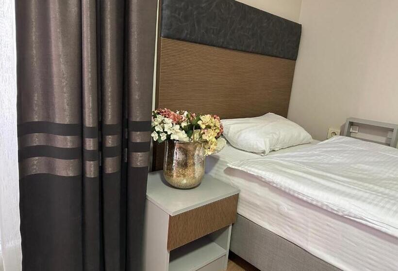 이코노미 룸, Niconya Port Suite &