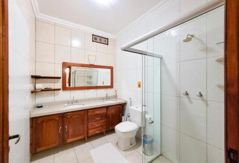 家庭交流房, Pousada Galeria Artes