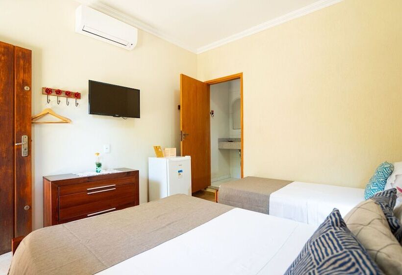 标准三人间, Pousada Galeria Artes