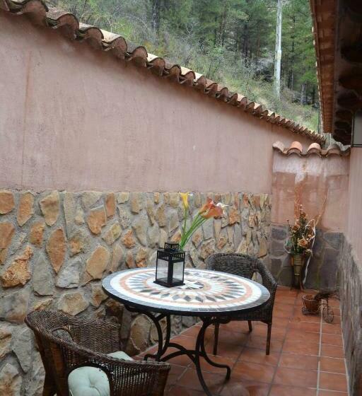 디럭스 룸, Restaurante Prado Del Navazo