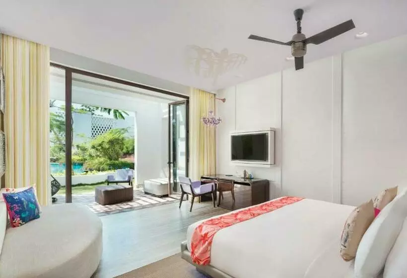 Camera Standard, W Goa