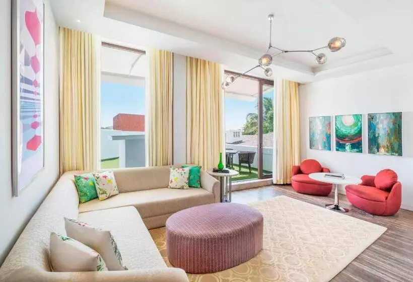 Suite, W Goa