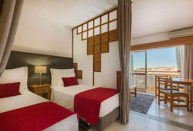 スタンダードスタジオ, Luna Hotel Da Oura