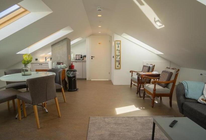 Chambre Standard Salle de Bains Commune, Freyja Guesthouse & Suites