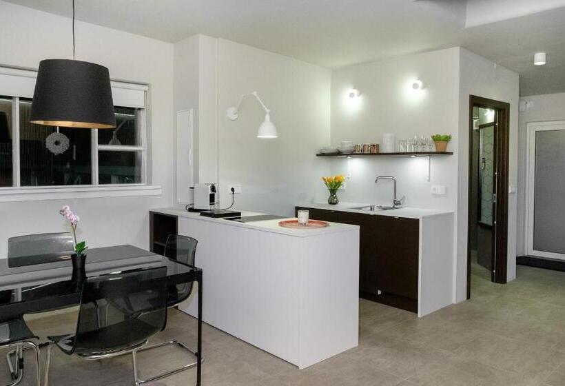 Studio Deluxe, Freyja Guesthouse & Suites