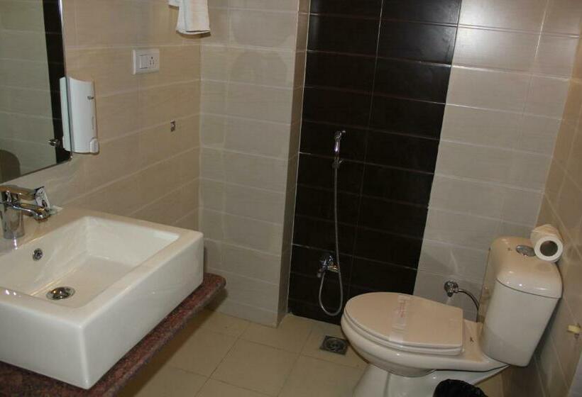 Superior Rum, Savi Regency