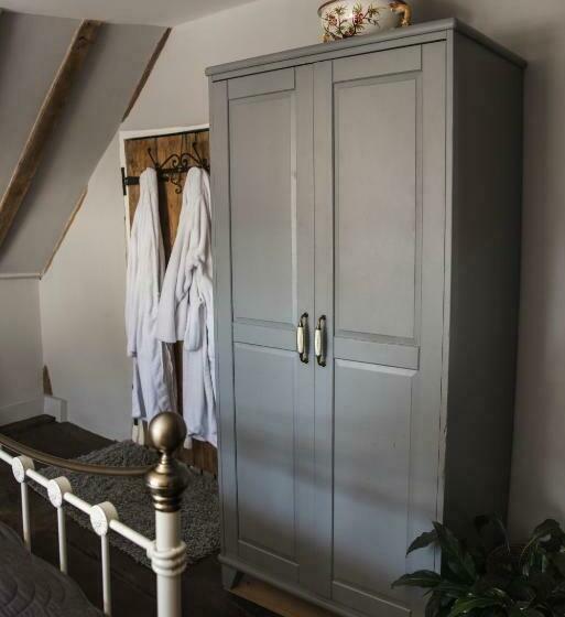 디럭스 스위트, The Jasmine Room